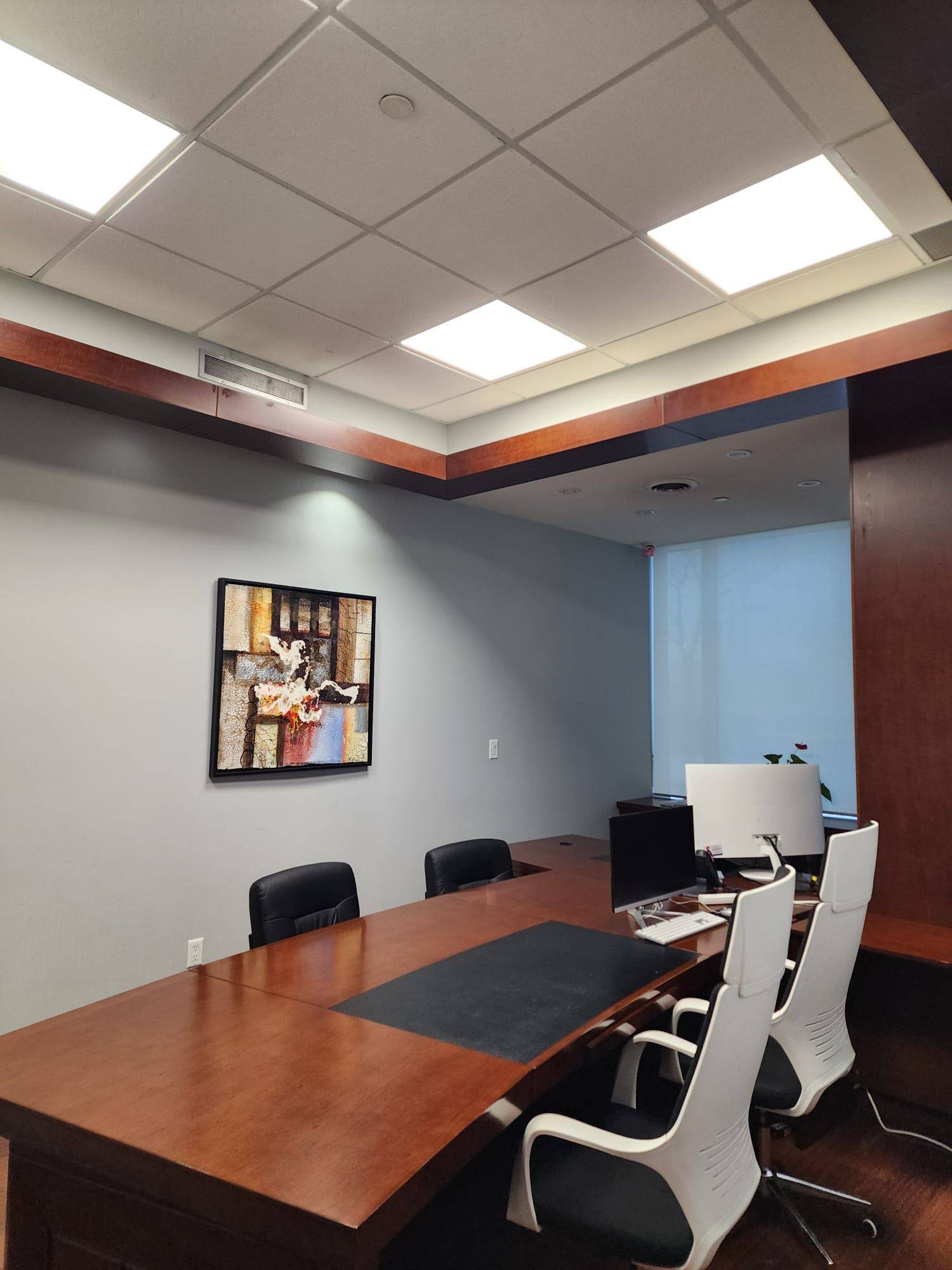 Toronto W10, ON M9W 0A2,7001 Steeles AVE W #18