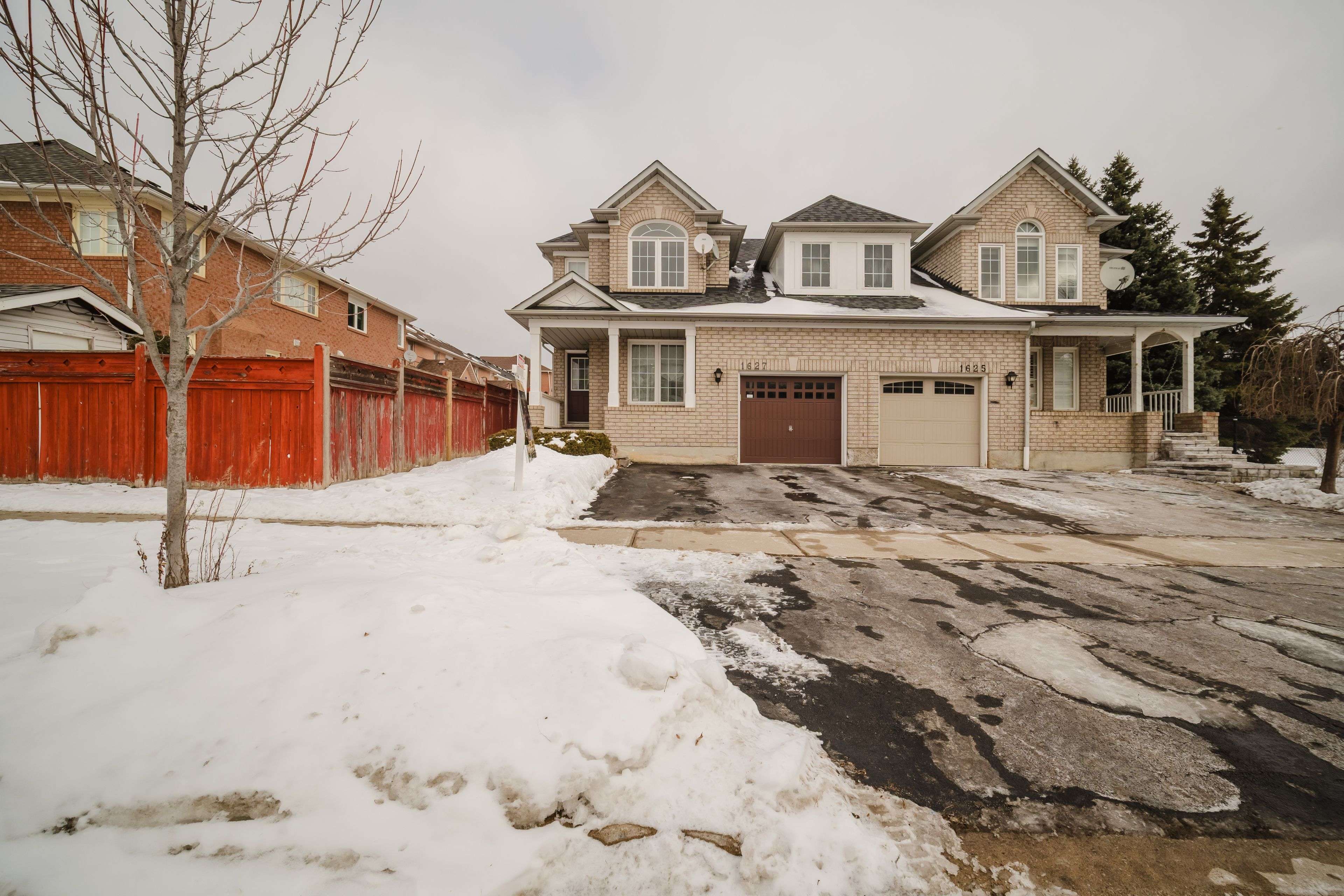 Mississauga, ON L5N 7Z8,1627 Samuelson CIR