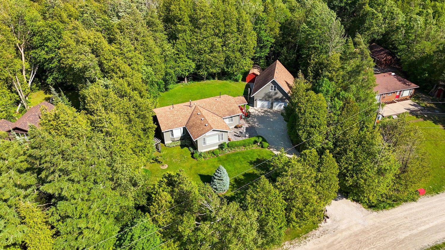 South Bruce Peninsula, ON N0H 2T0,186 Hope Bay RD