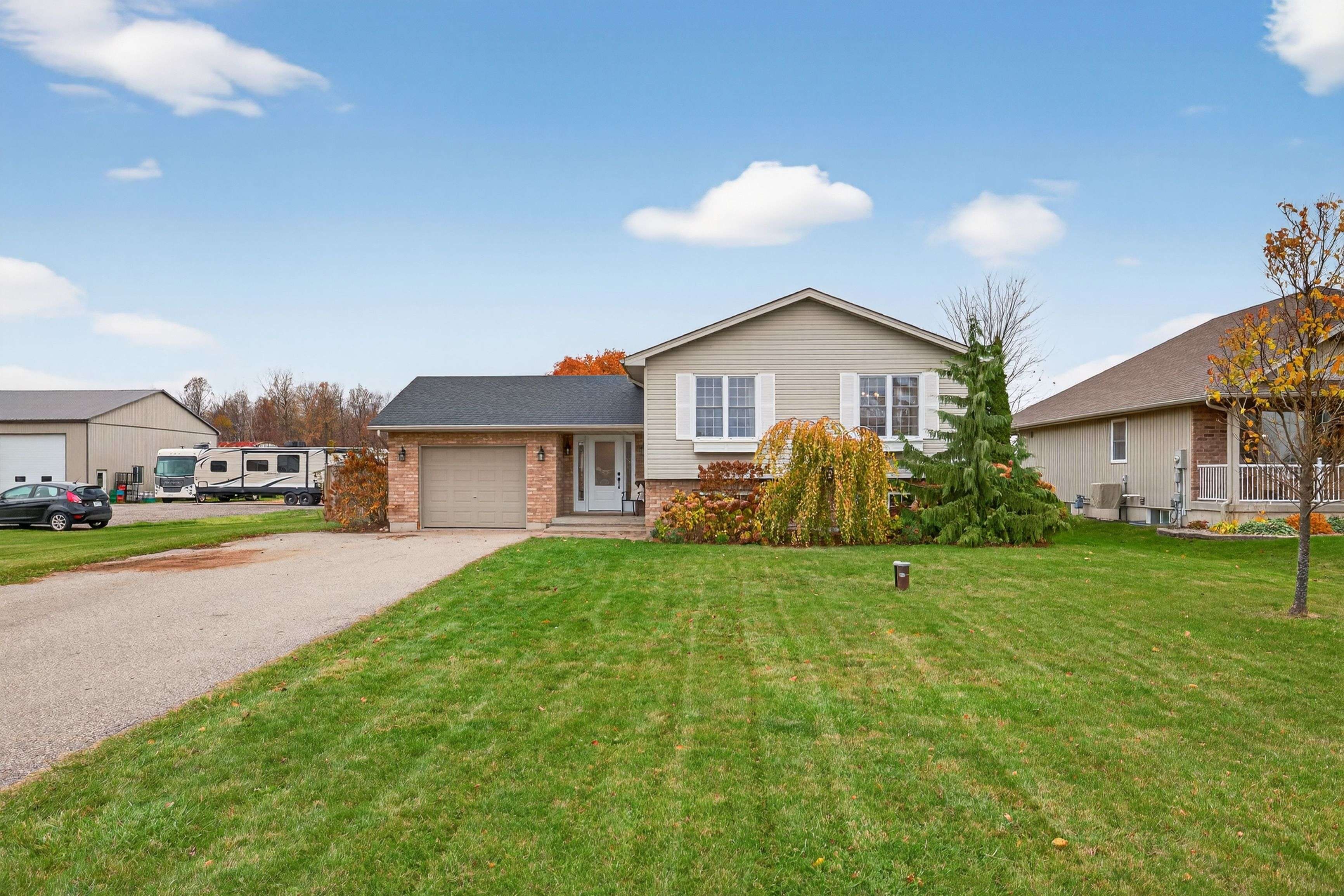 Malahide, ON N5H 2R3,11565 Springfield RD