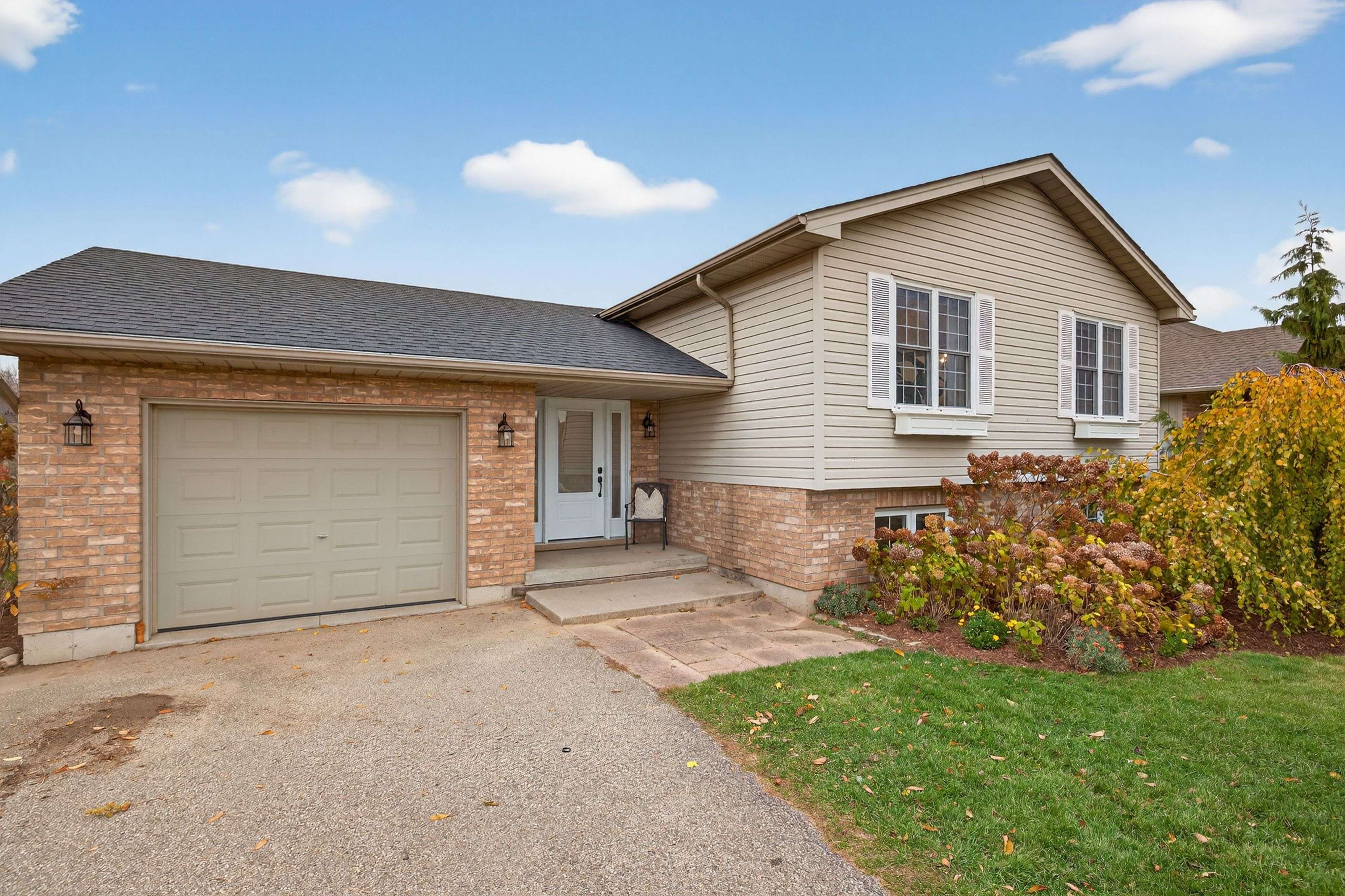 Malahide, ON N5H 2R3,11565 Springfield RD