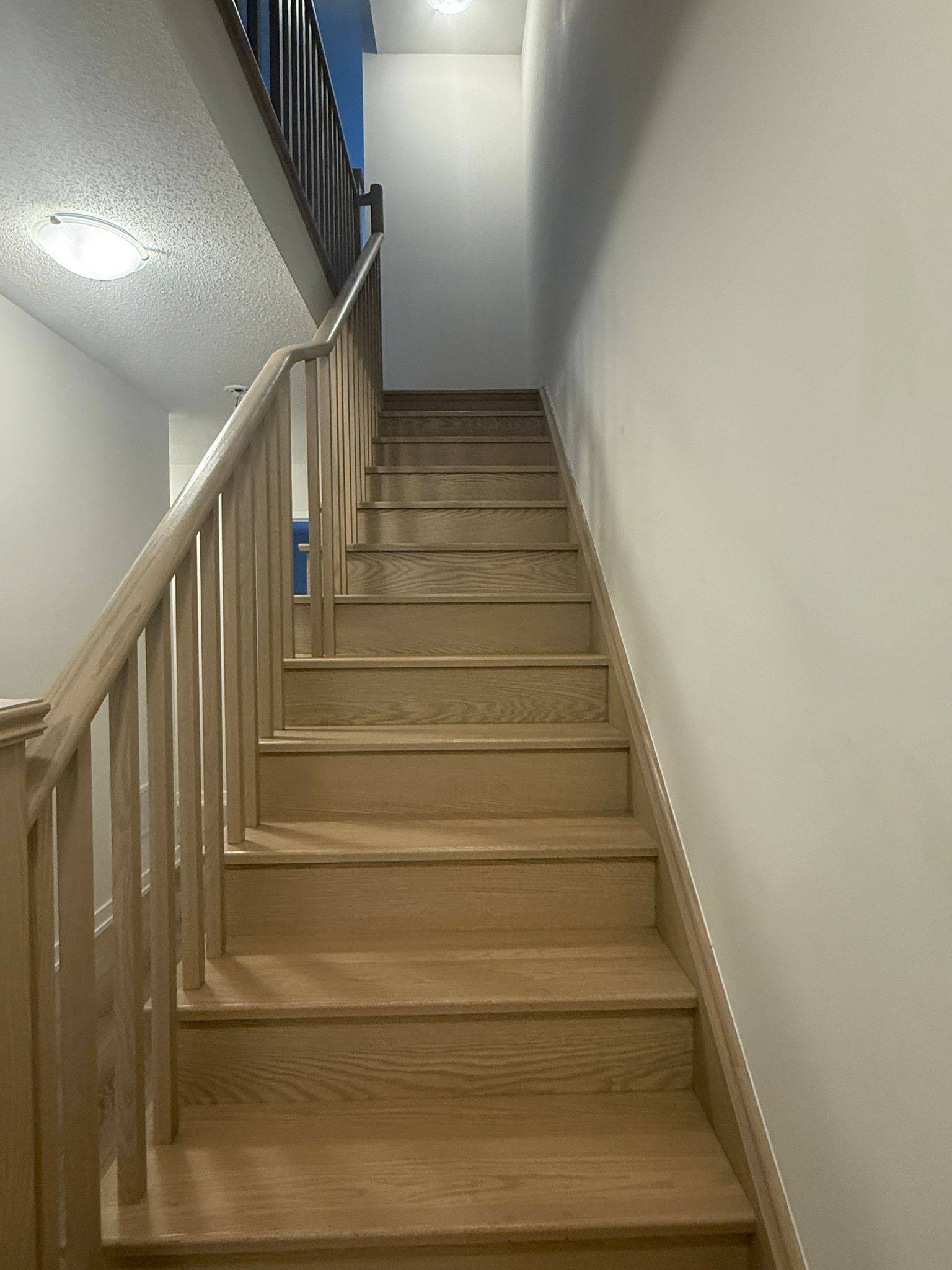 Cambridge, ON N1R 5S2,170 Attwater DR #15