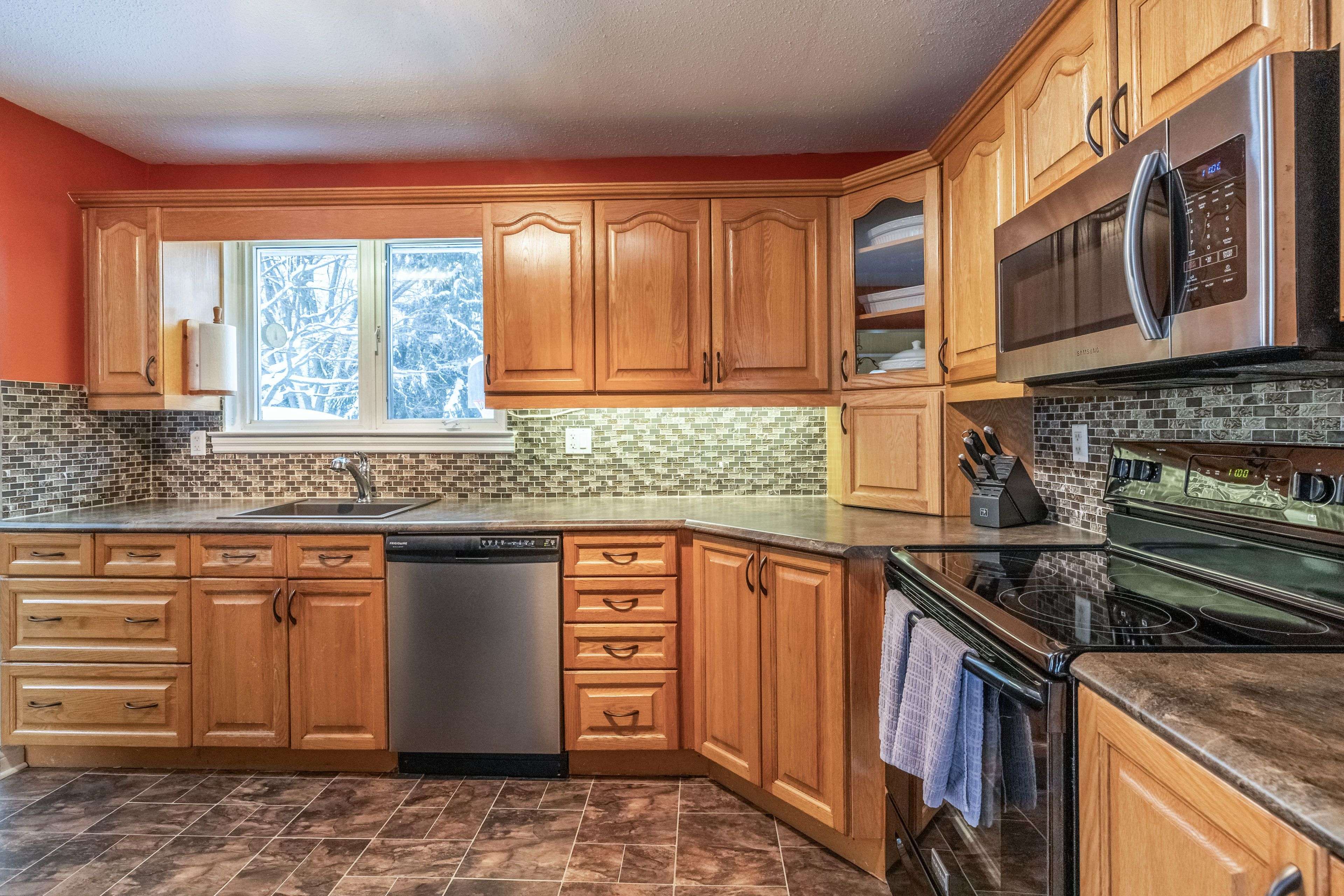 Owen Sound, ON N4K 5Z5,520 1st. A ST