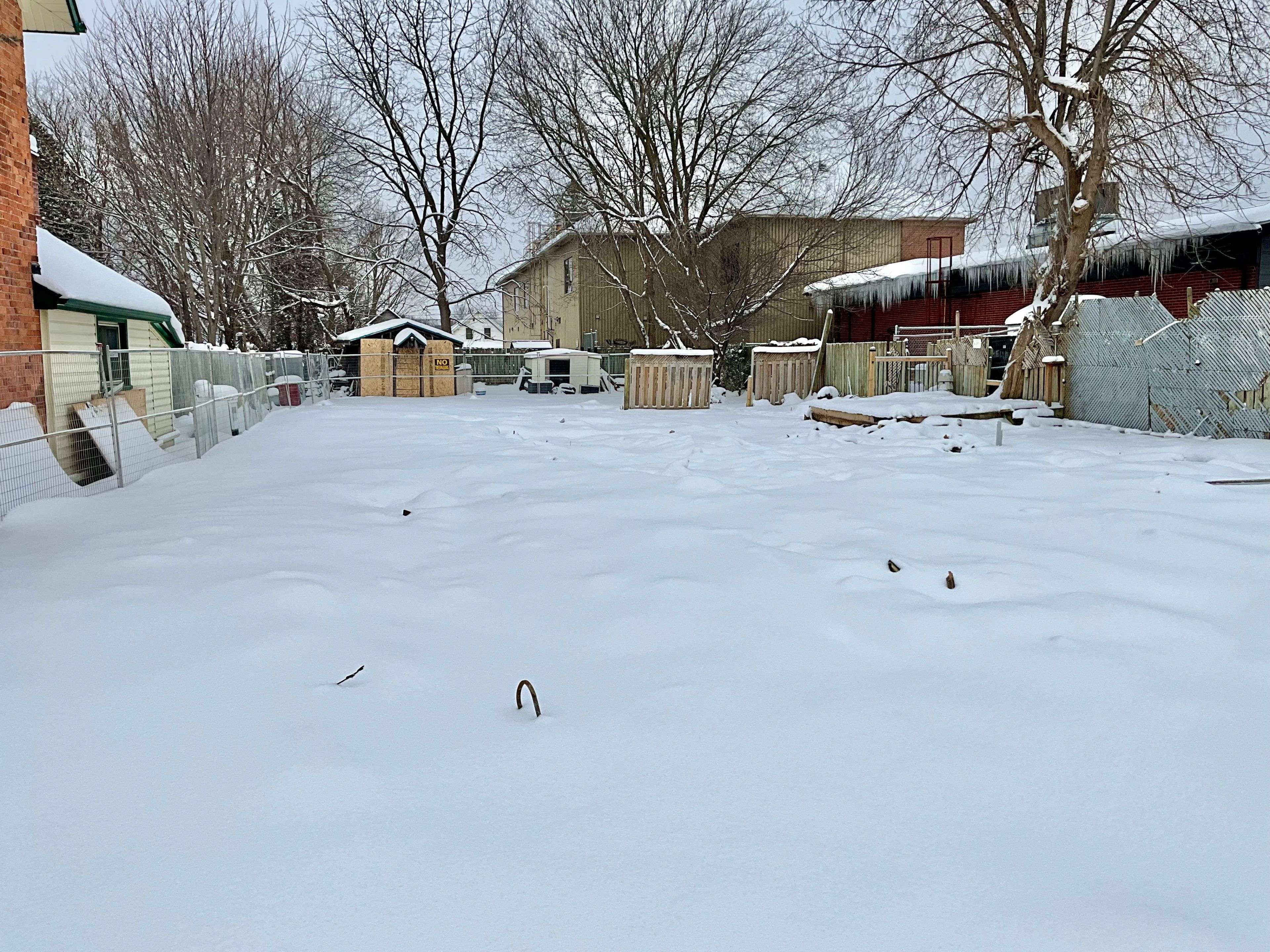 Brockville, ON K6V 4B8,46-48 Pearl ST W