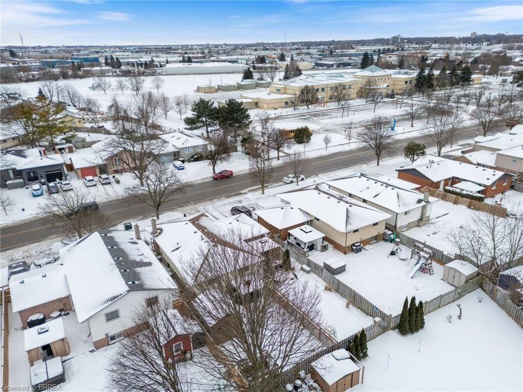 Brantford, ON N3P 1P2,265 Brantwood Park RD
