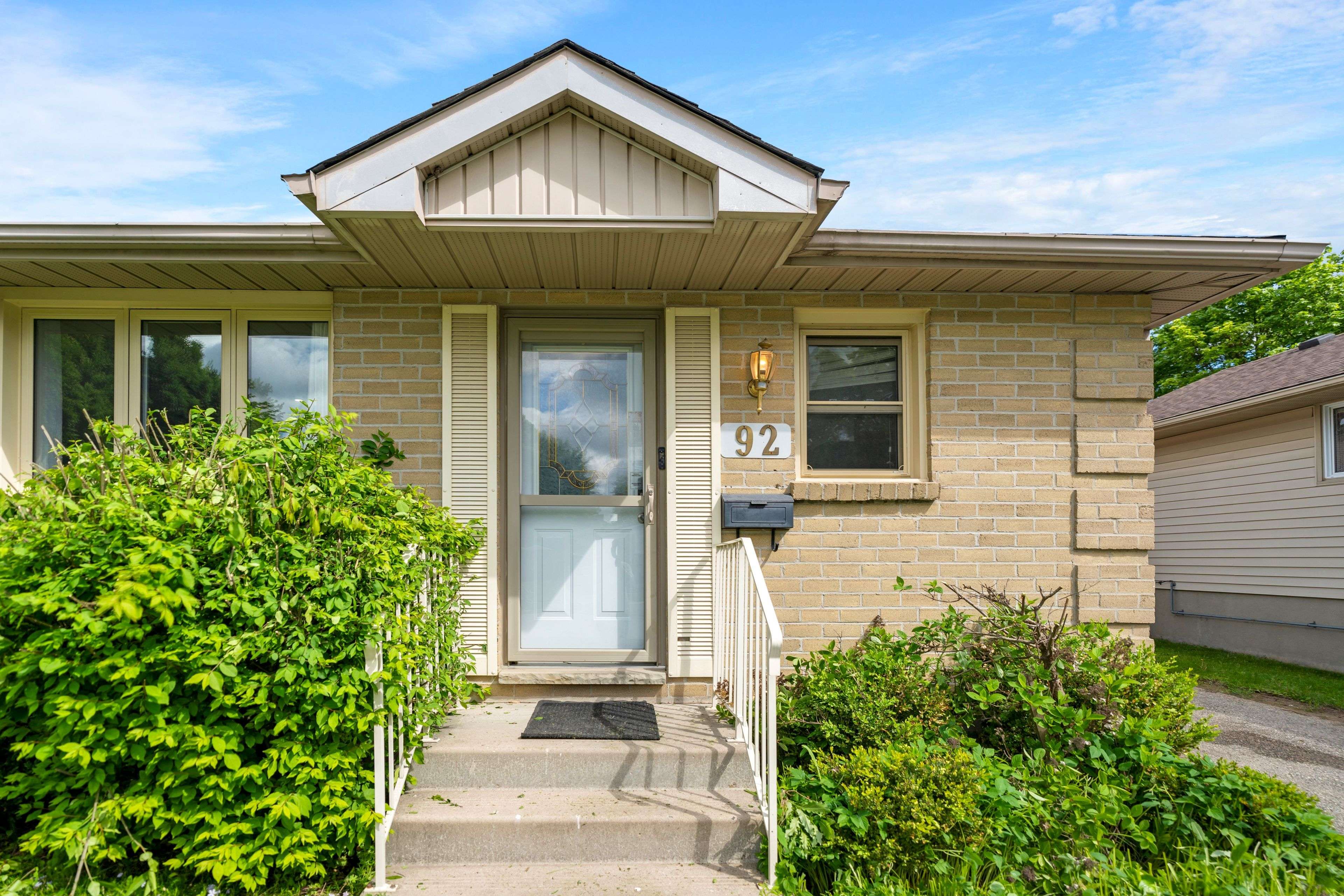 London North, ON N6G 3W4,92 Ardsley RD