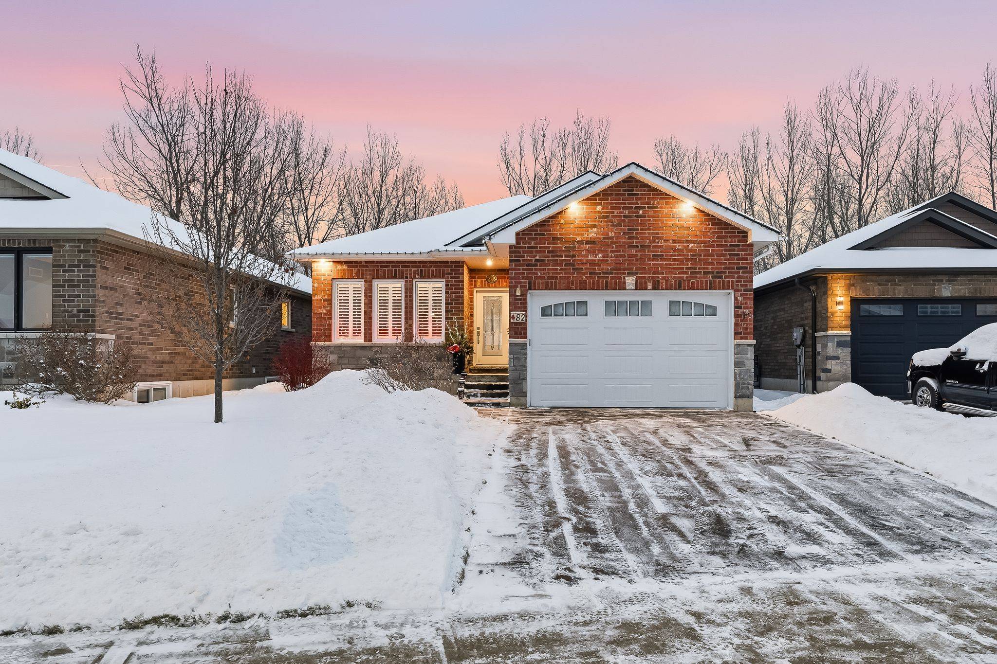 Brighton, ON K0K 1H0,82 Royal Gala DR