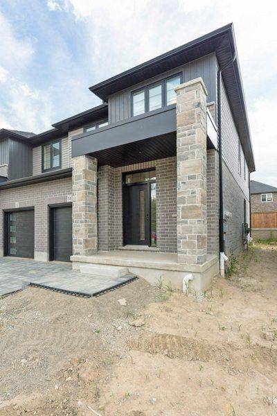 London South, ON N6M 0H2,3025 Doyle DR #22