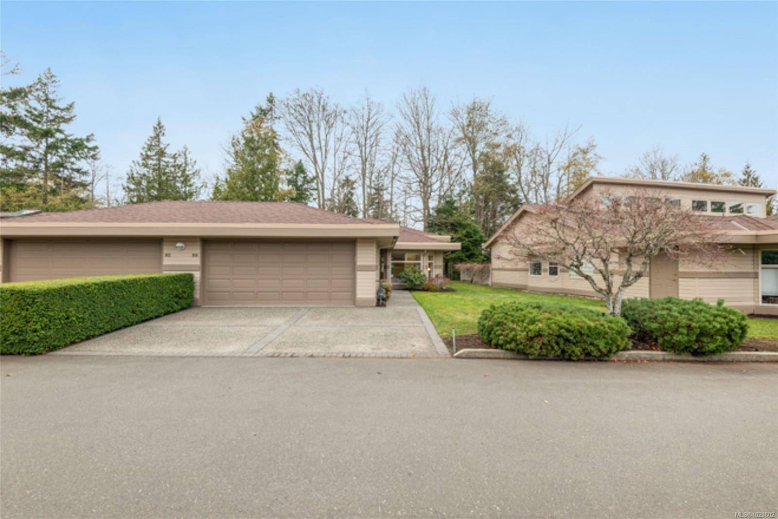 French Creek, BC V9P 2B8,910 Lakes Blvd