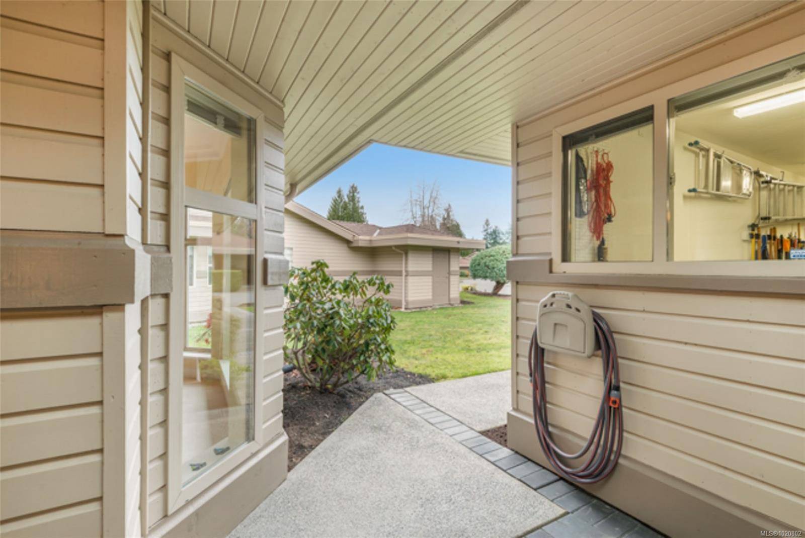 French Creek, BC V9P 2B8,910 Lakes Blvd