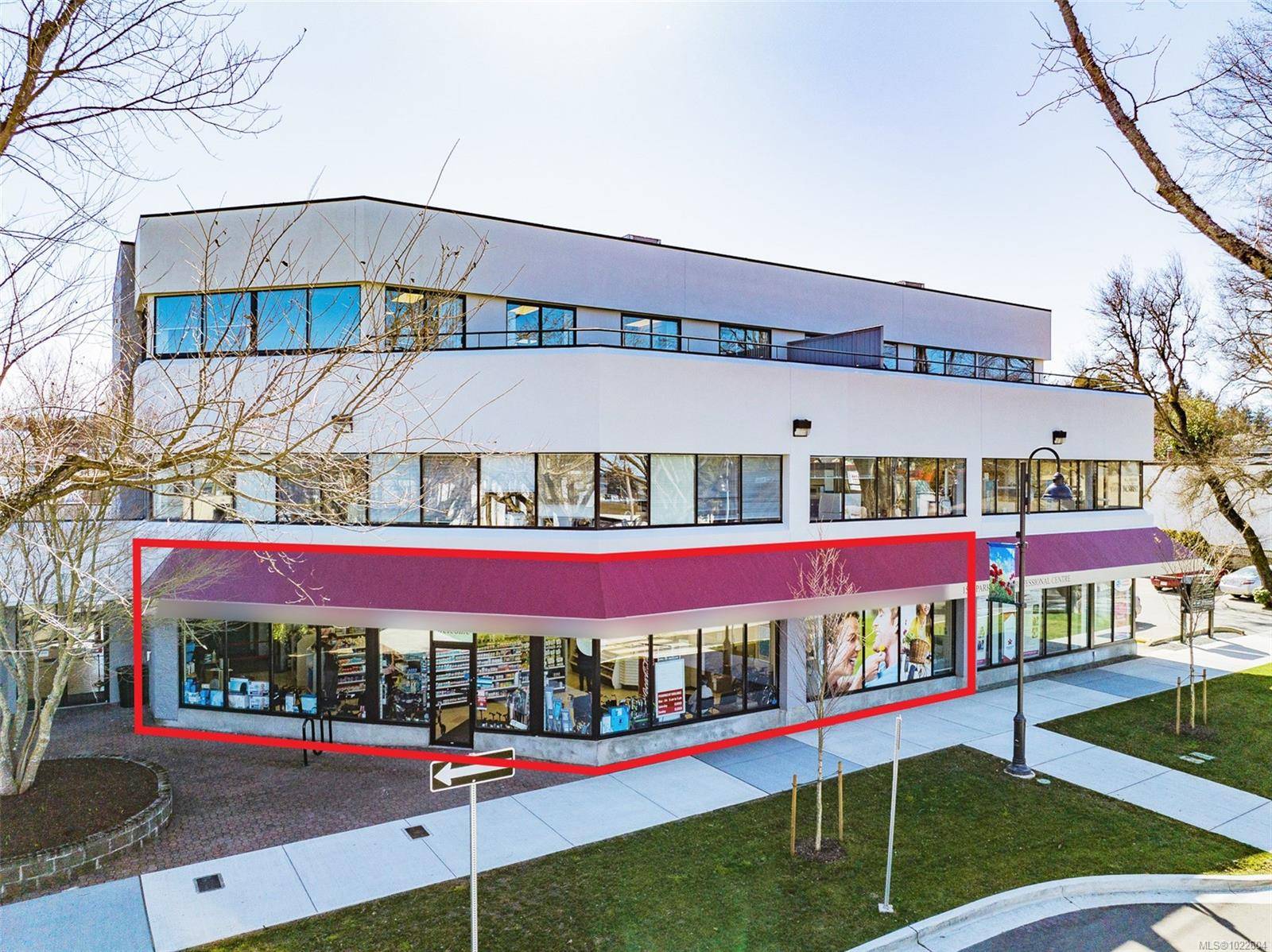 Parksville, BC V9P 1K7,154 MEMORIAL Ave #105