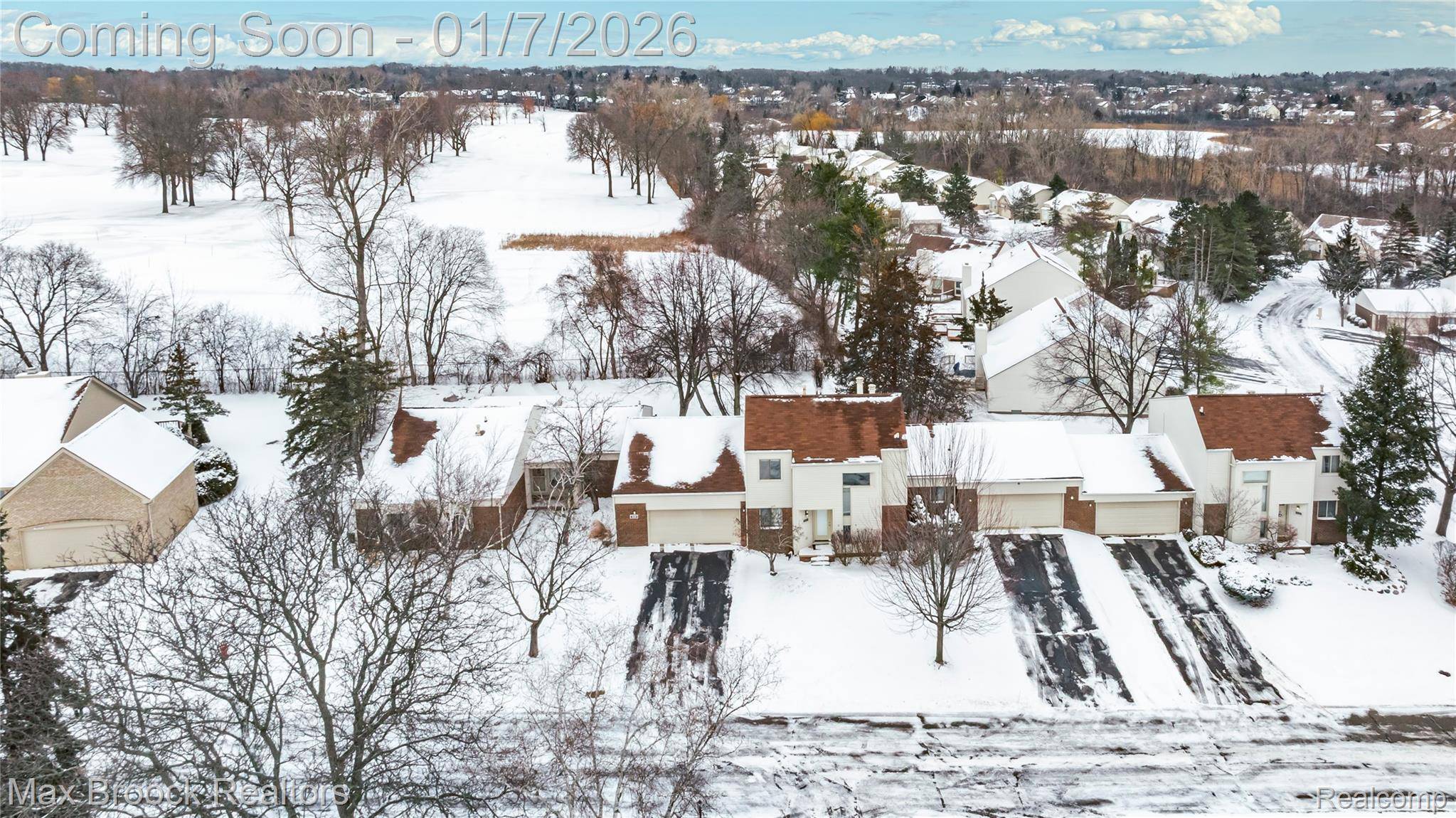 West Bloomfield, MI 48323,5324 Fairway CT