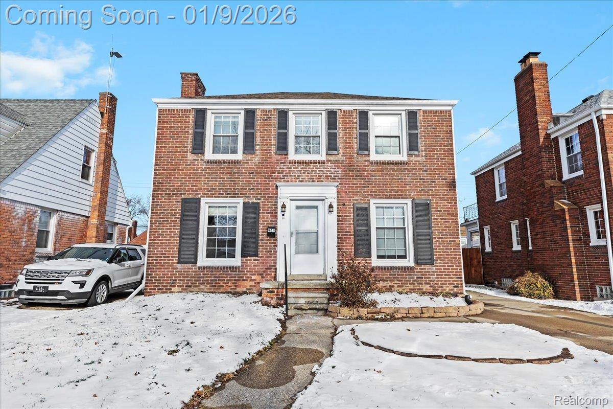 Lincoln Park, MI 48146,944 Kings HWY