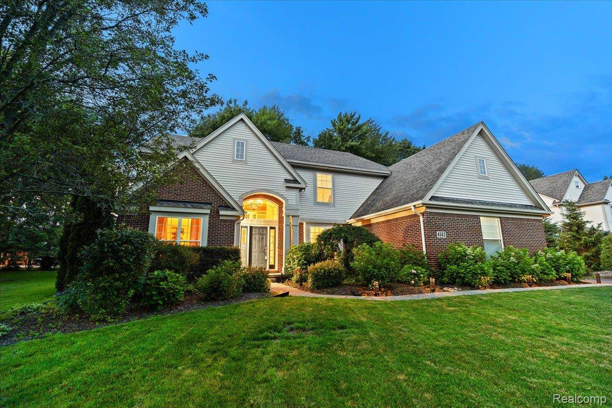 Commerce Twp, MI 48382,4583 Racewood DR