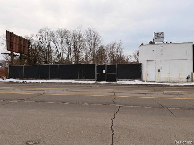 Detroit, MI 48234,18421 Conant ST