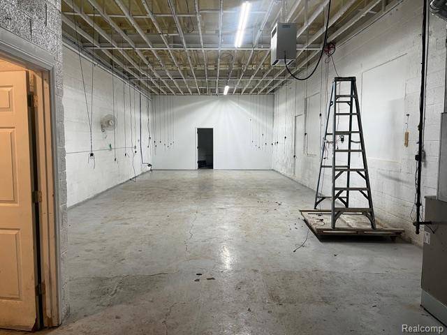 Detroit, MI 48234,18421 Conant ST