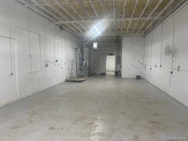 Detroit, MI 48234,18421 Conant ST