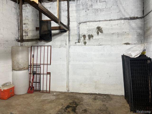 Detroit, MI 48234,18421 Conant ST