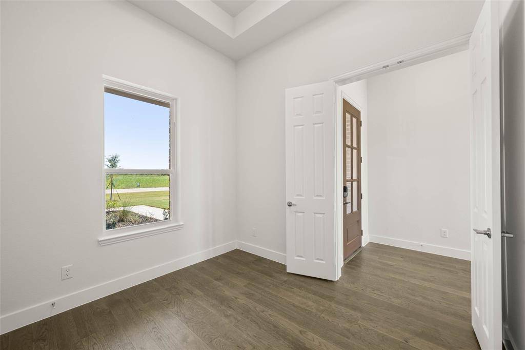 Waxahachie, TX 75167,221 Olson Road