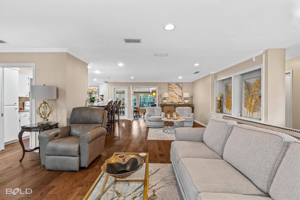 Shreveport, LA 71105,7626 University Drive