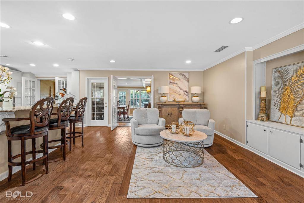 Shreveport, LA 71105,7626 University Drive