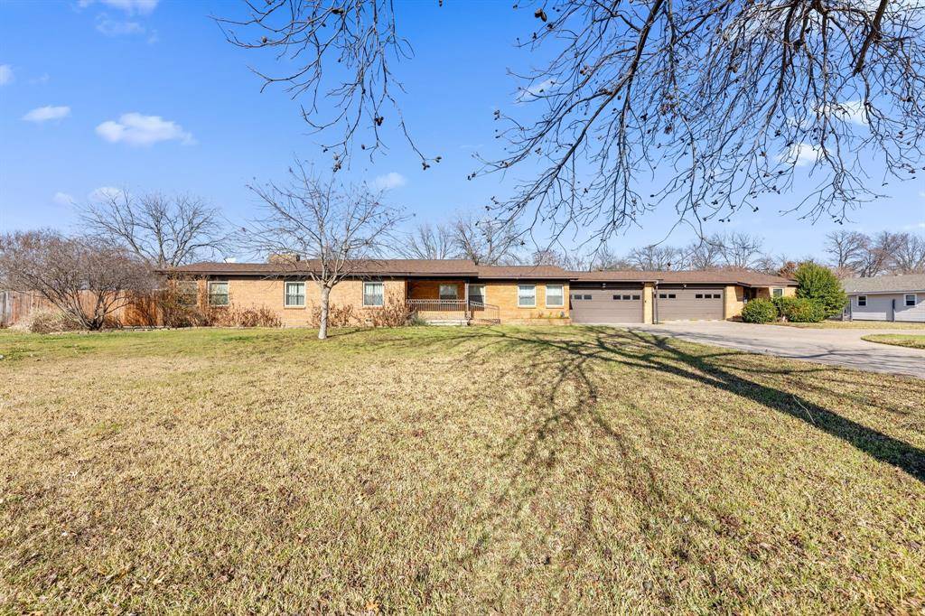 Benbrook, TX 76116,8312 Llano Avenue
