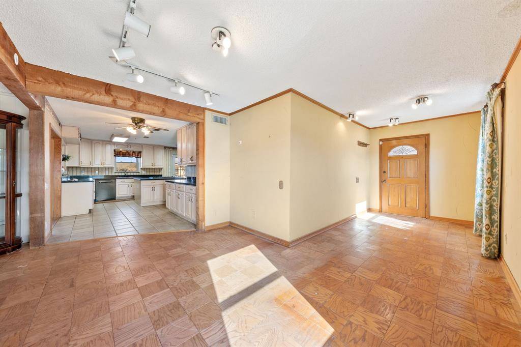 Benbrook, TX 76116,8312 Llano Avenue