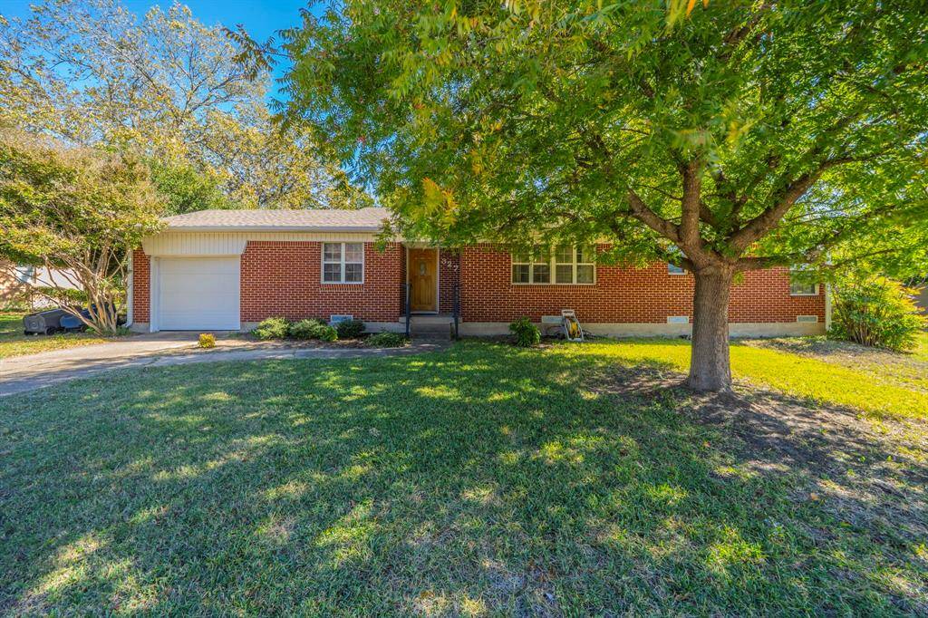 Wylie, TX 75098,327 S 4th Street
