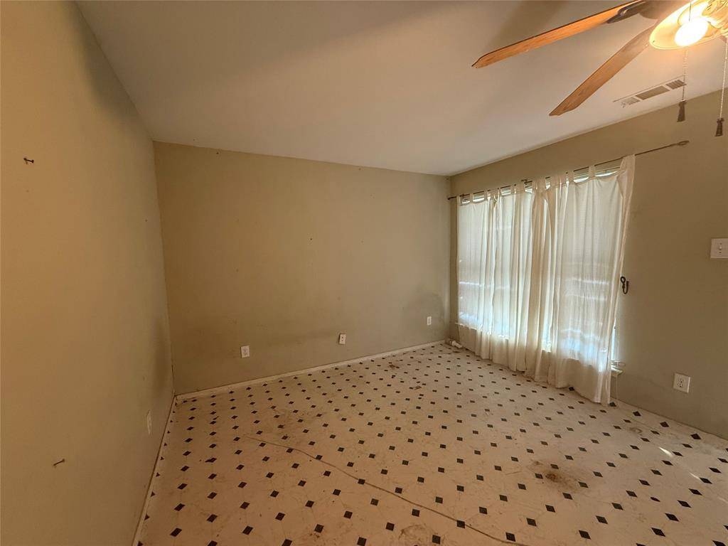 Dallas, TX 75240,13329 Southview Lane