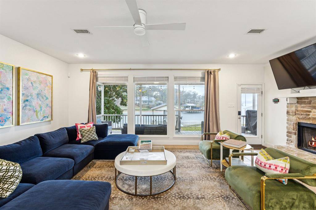 Mabank, TX 75156,184 Oak Hills Drive