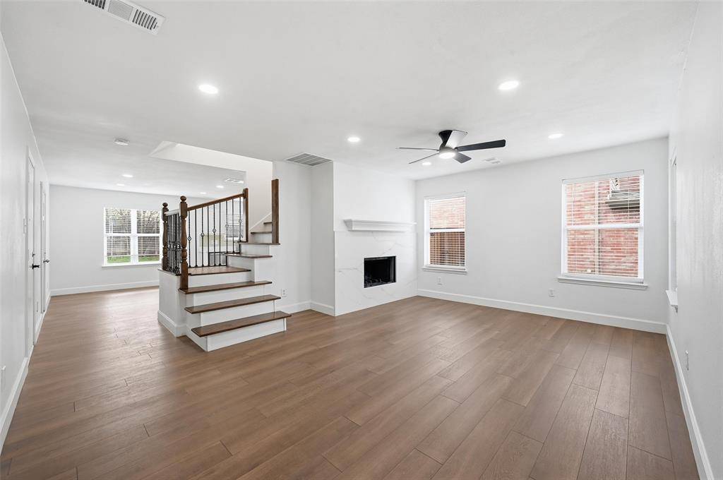 Dallas, TX 75212,2524 Tan Oak Drive