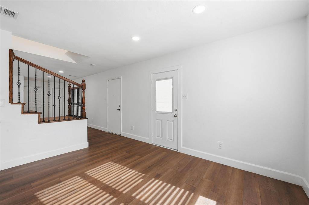 Dallas, TX 75212,2524 Tan Oak Drive