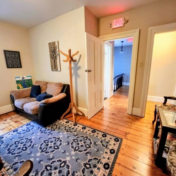 Flemington Boro, NJ 08822,134 Main St