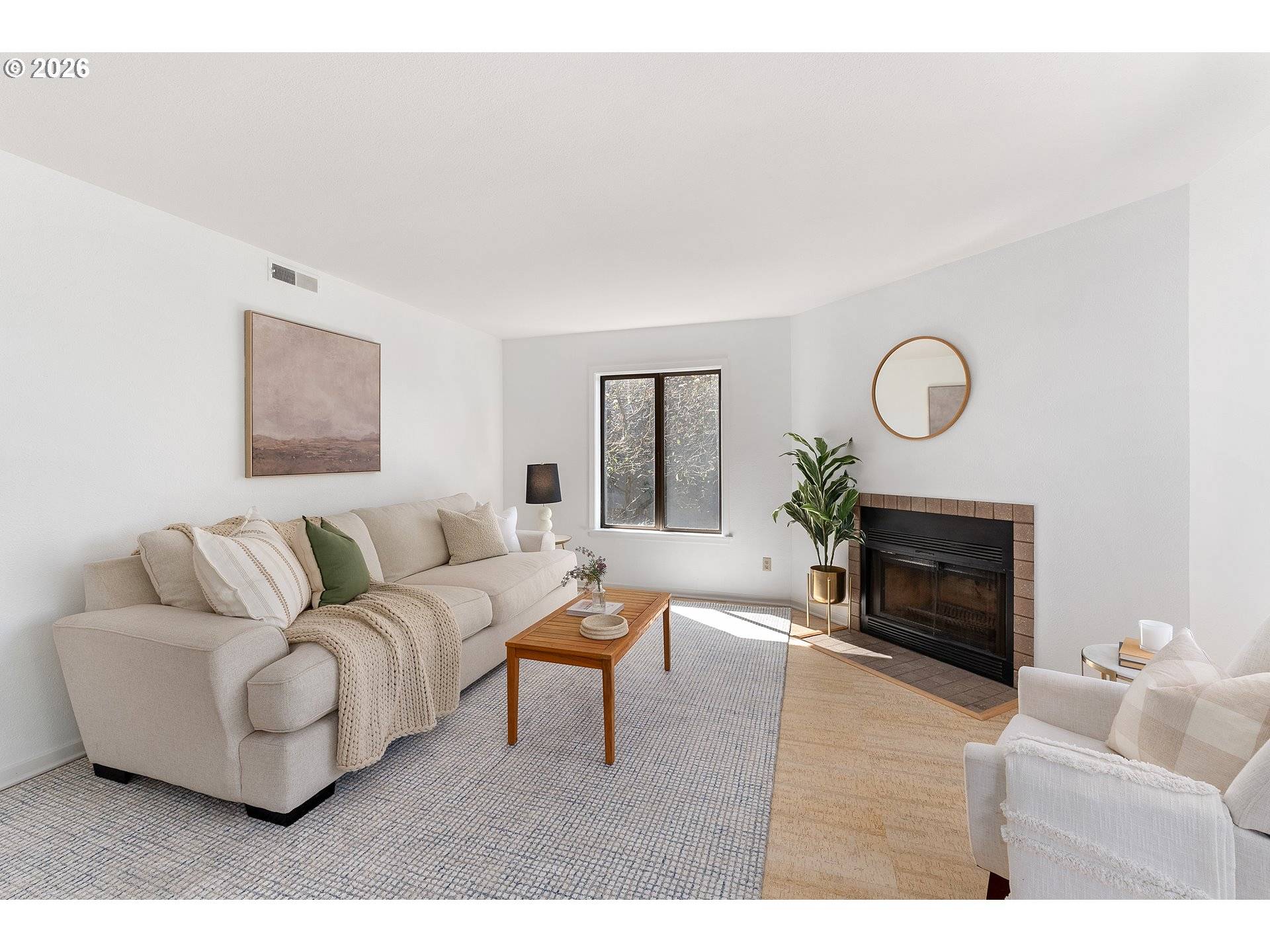 Portland, OR 97201,1320 SW HALL ST #202