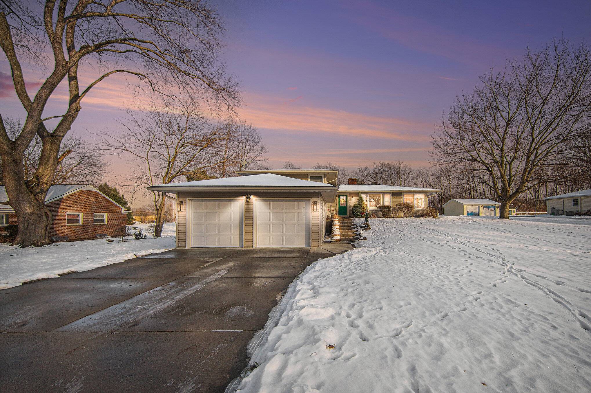 Jackson, MI 49201,2175 Pioneer DR