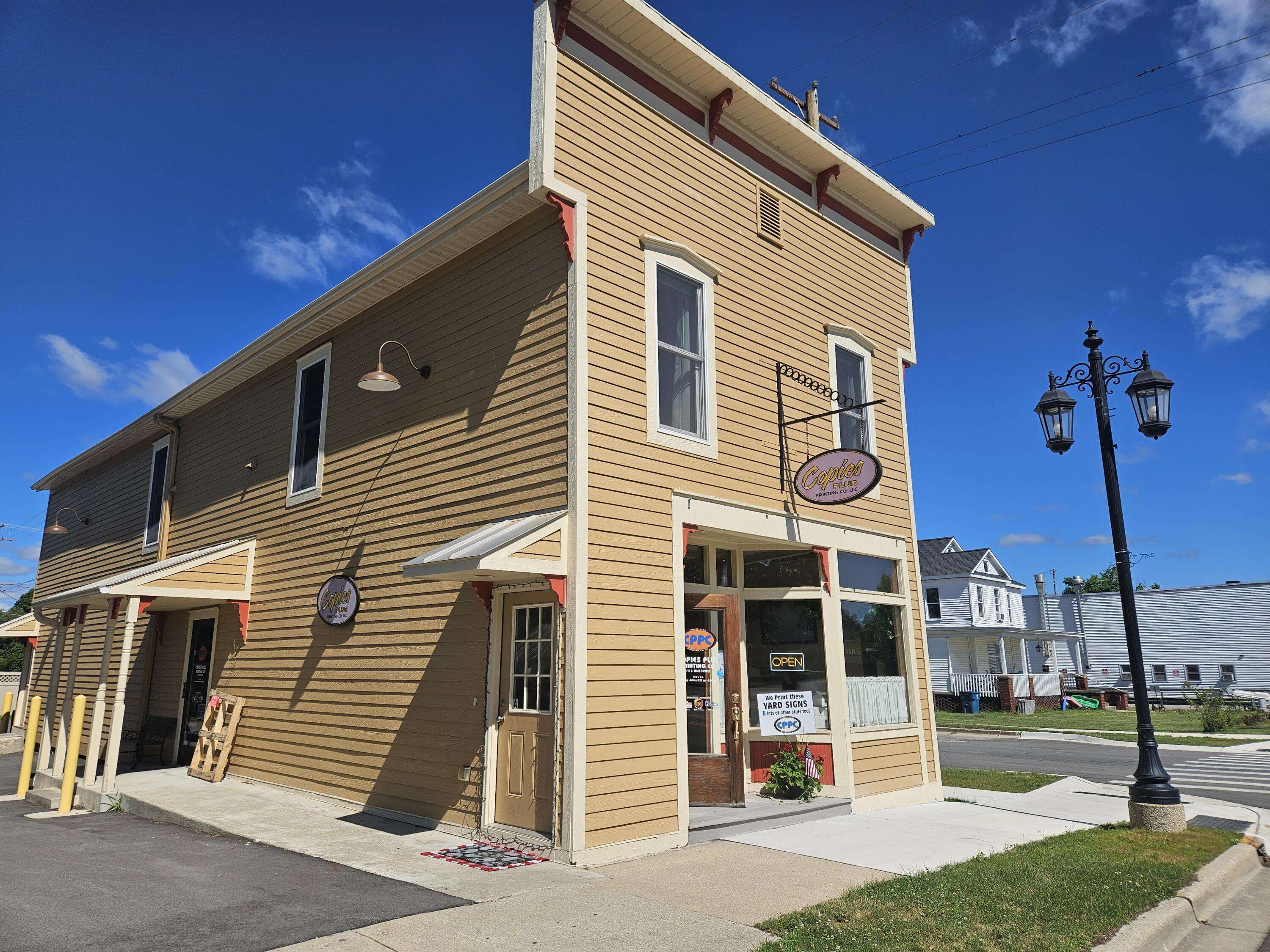 Cedar Springs, MI 49319,111 S Main