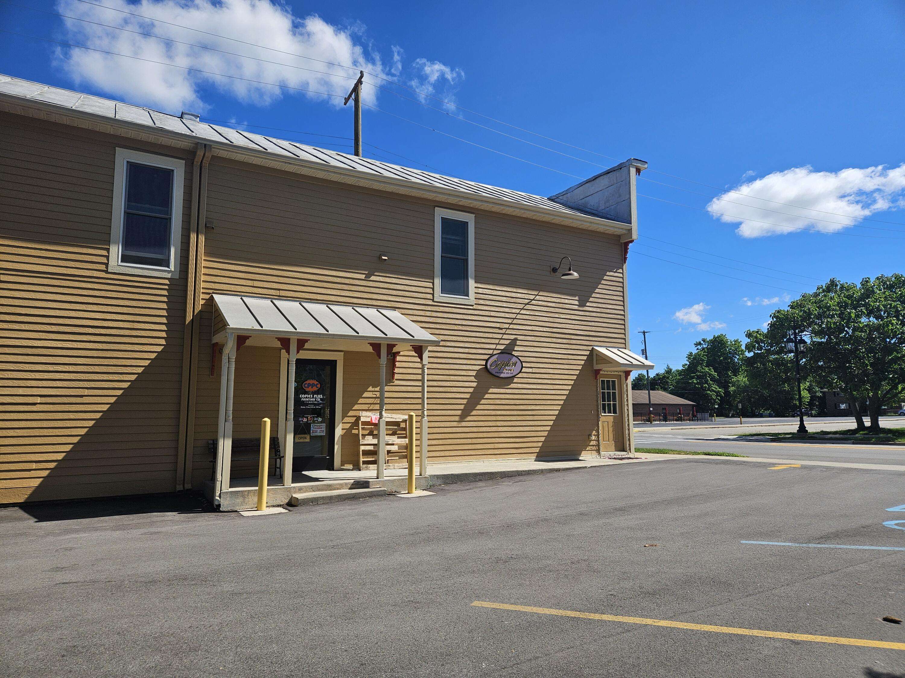 Cedar Springs, MI 49319,111 S Main