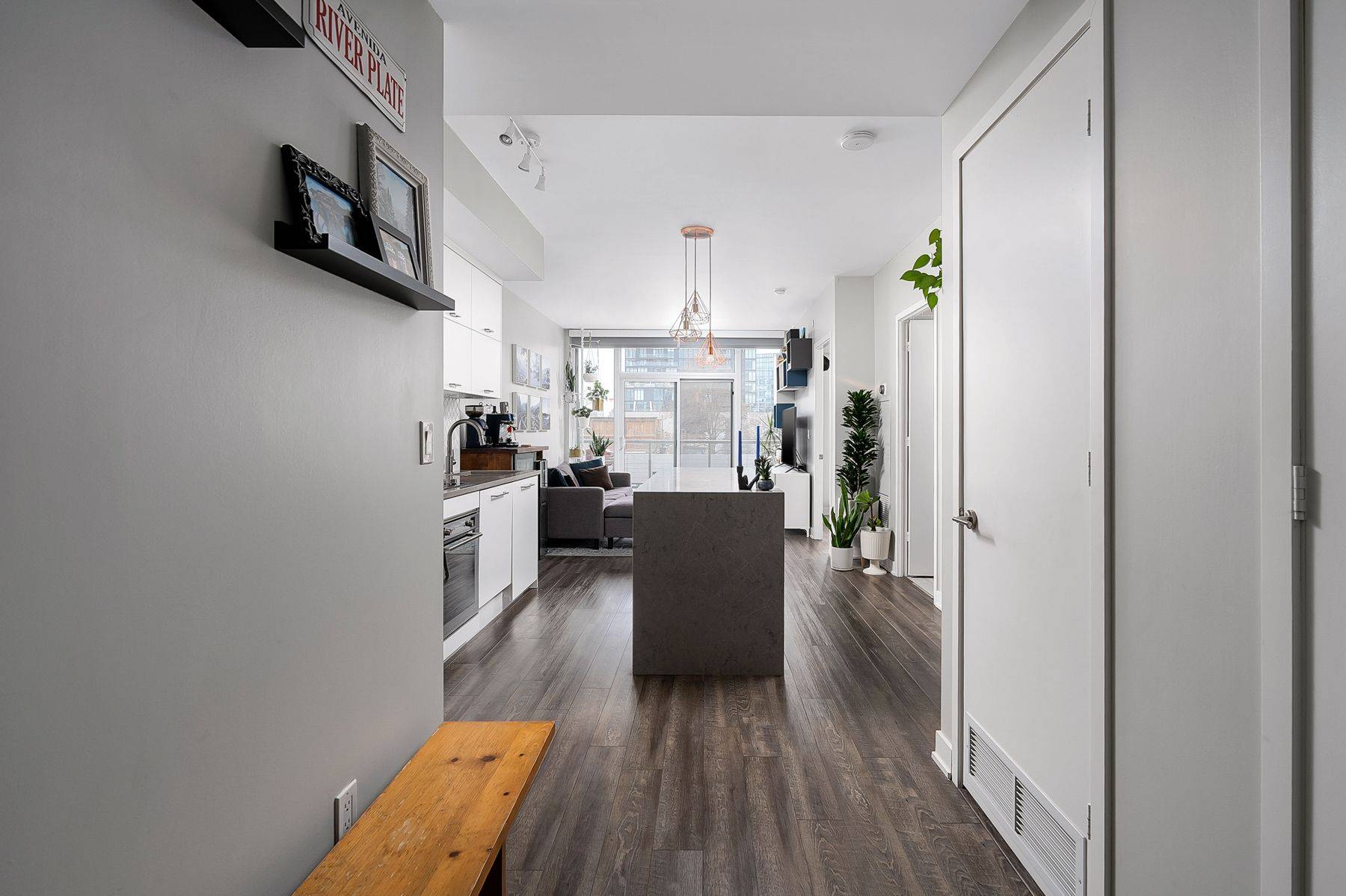 Toronto C01, ON M6J 0G4,106 Dovercourt RD #301