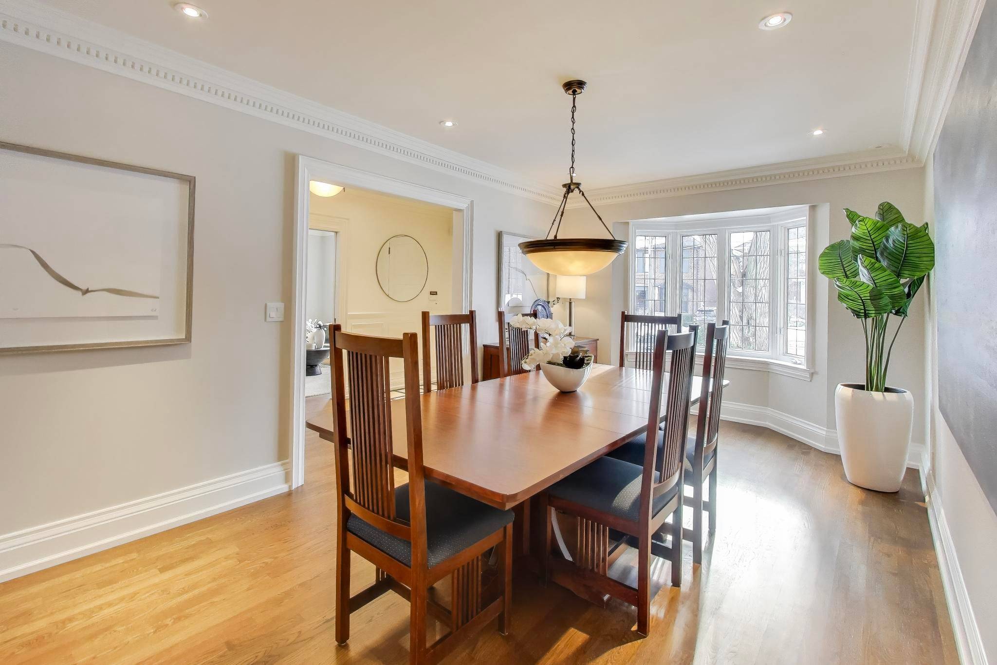 Toronto C04, ON M4R 1S6,72 Cheritan AVE