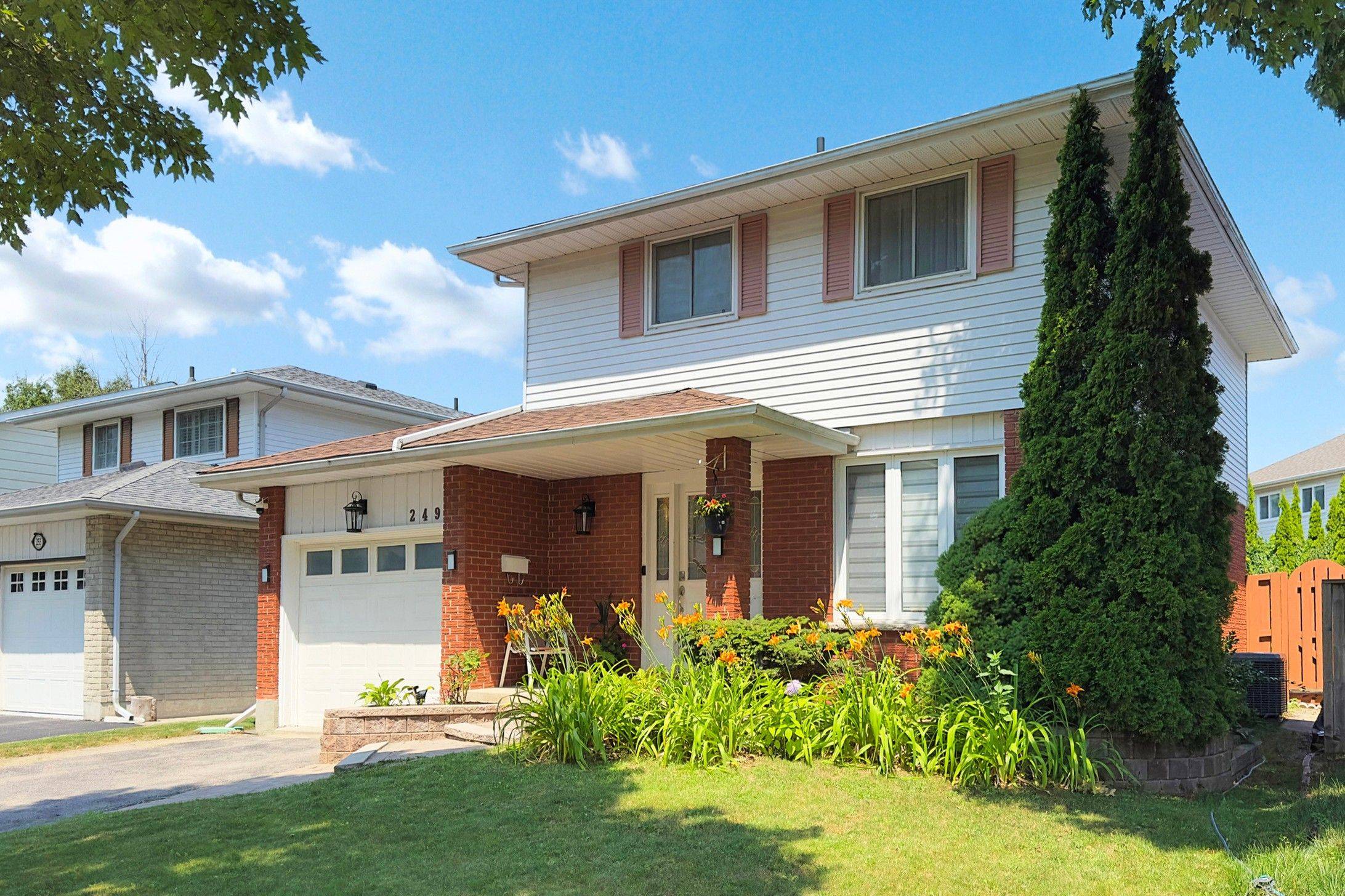 Oshawa, ON L1G 7R8,249 Kensington CRES