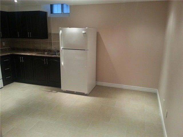 Pickering, ON L1X 2L3,1602 Middleton ST