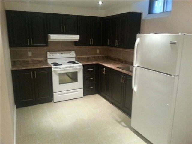 Pickering, ON L1X 2L3,1602 Middleton ST