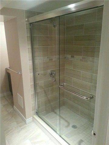 Pickering, ON L1X 2L3,1602 Middleton ST