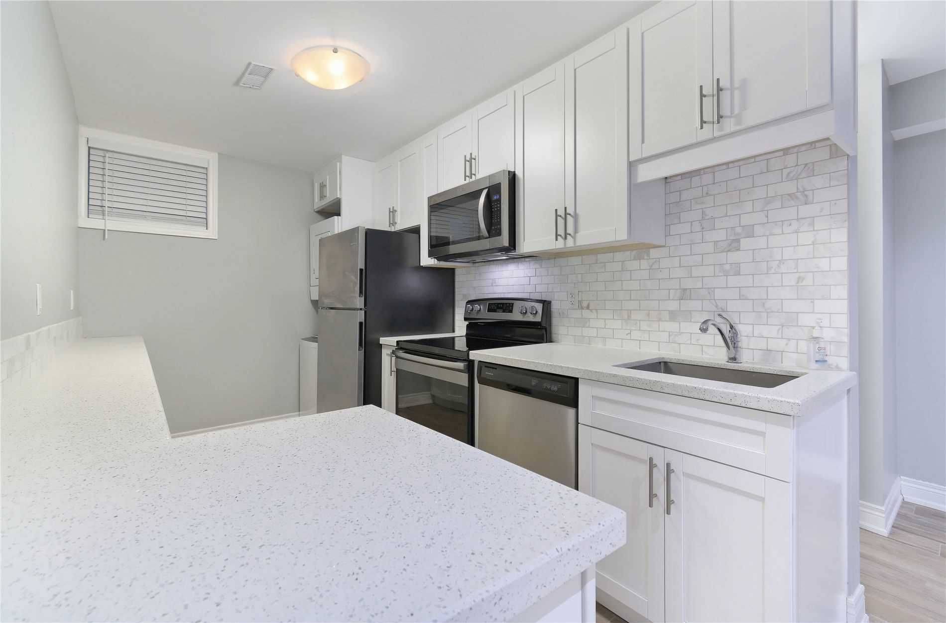 Toronto E01, ON M4J 3G7,457 Jones AVE ##1