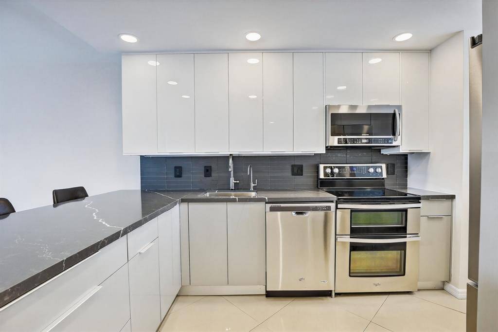 Fort Lauderdale, FL 33308,5321 NE 24th Ter #504A