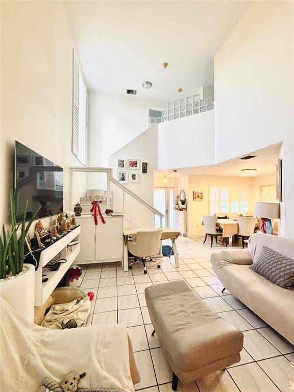 Miami, FL 33126,8428 NW 1st Ter