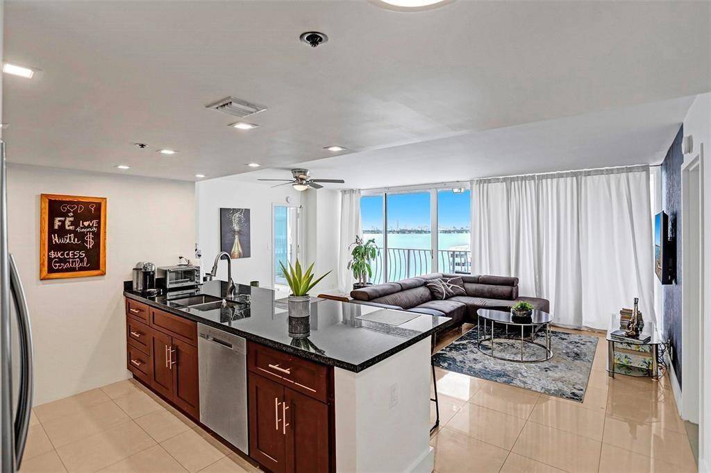 North Bay Village, FL 33141,7601 E Treasure Dr #1524