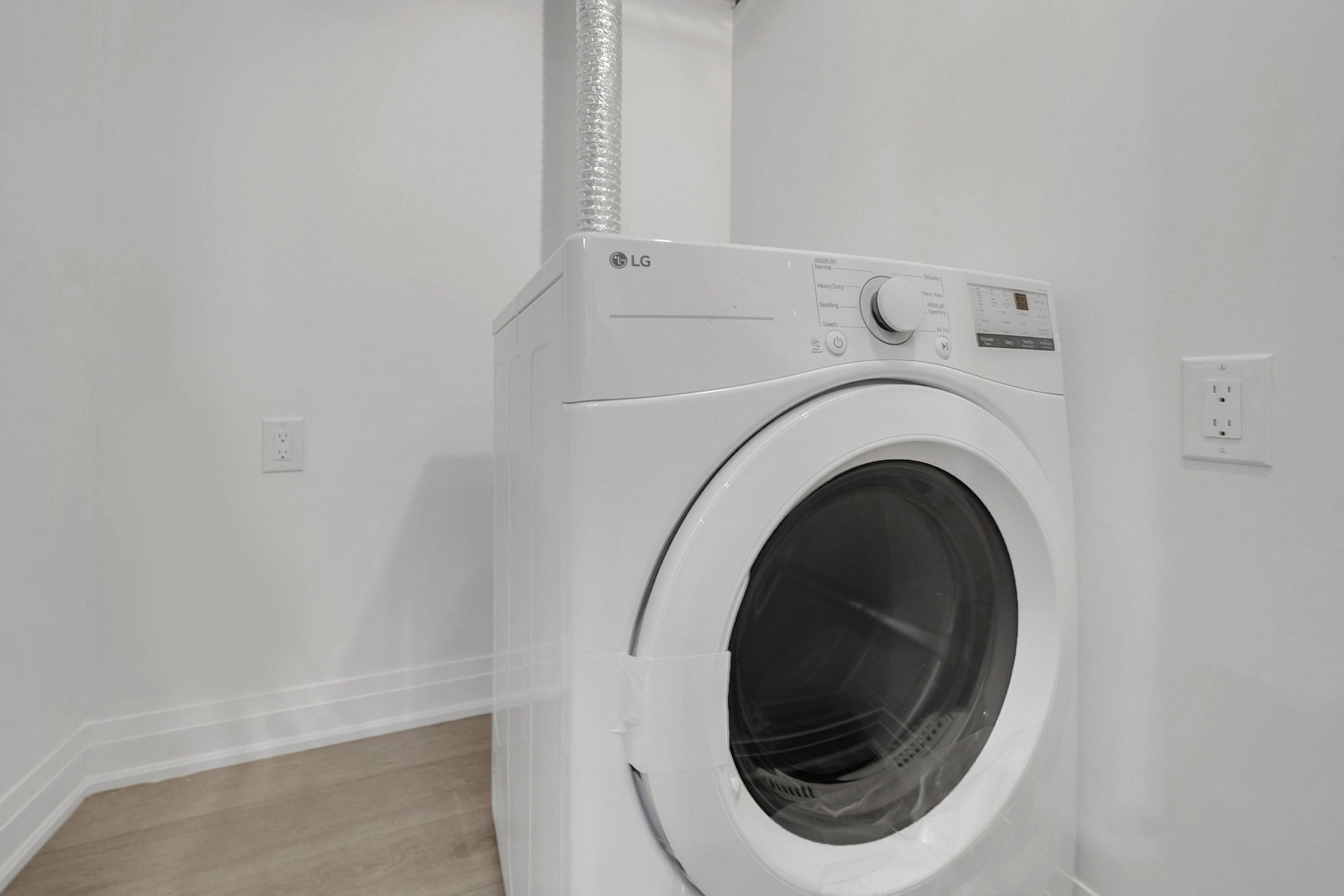 Richmond Hill, ON L4E 2Z5,42 Portage AVE #Bsmt