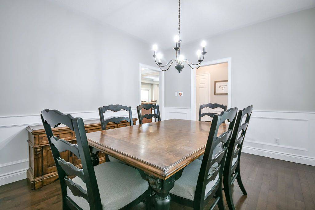 Oro-medonte, ON L0K 1N0,3 BRECHIN CRES