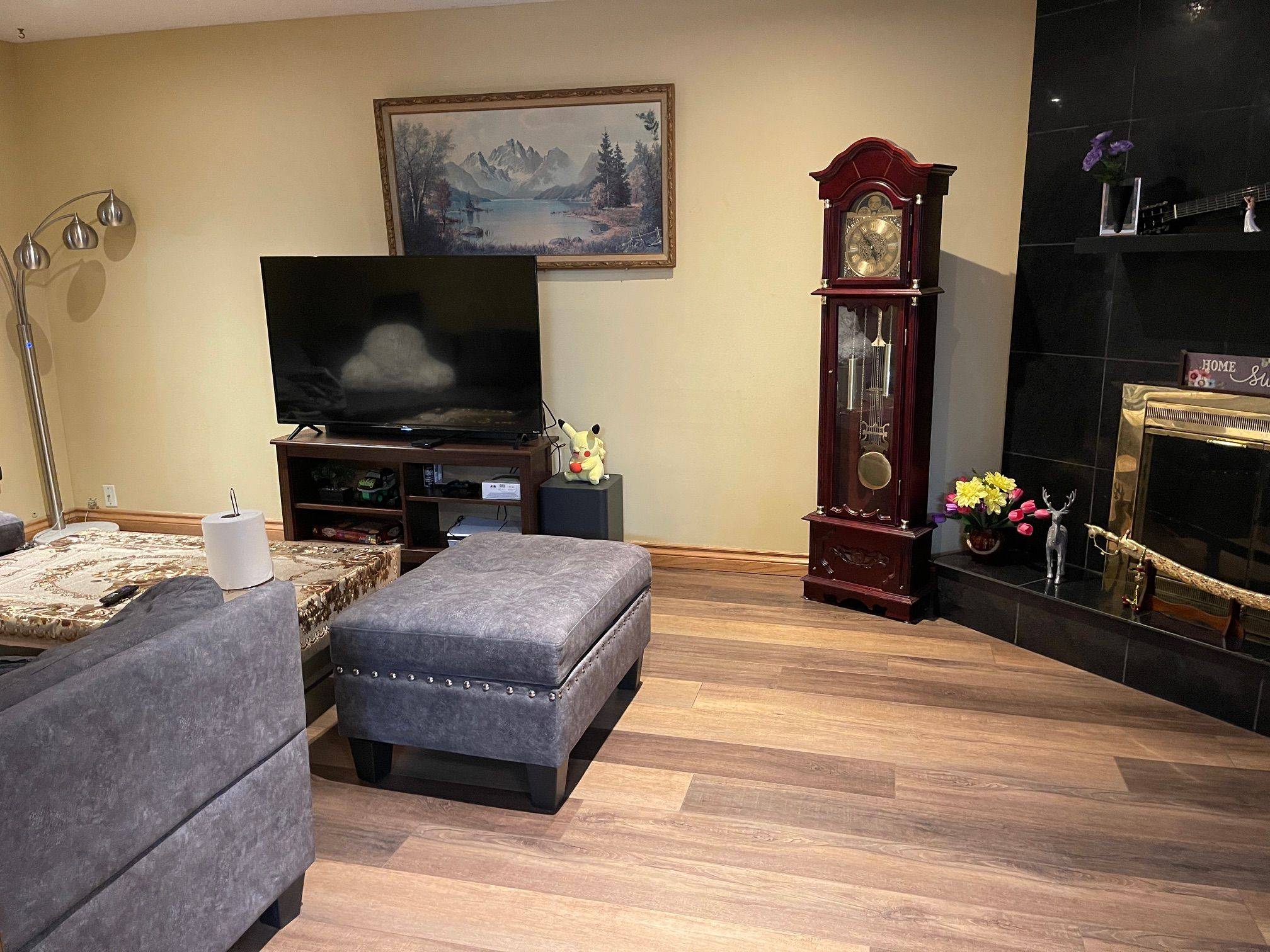 Mississauga, ON L5R 2W5,5103 Rising Star CT